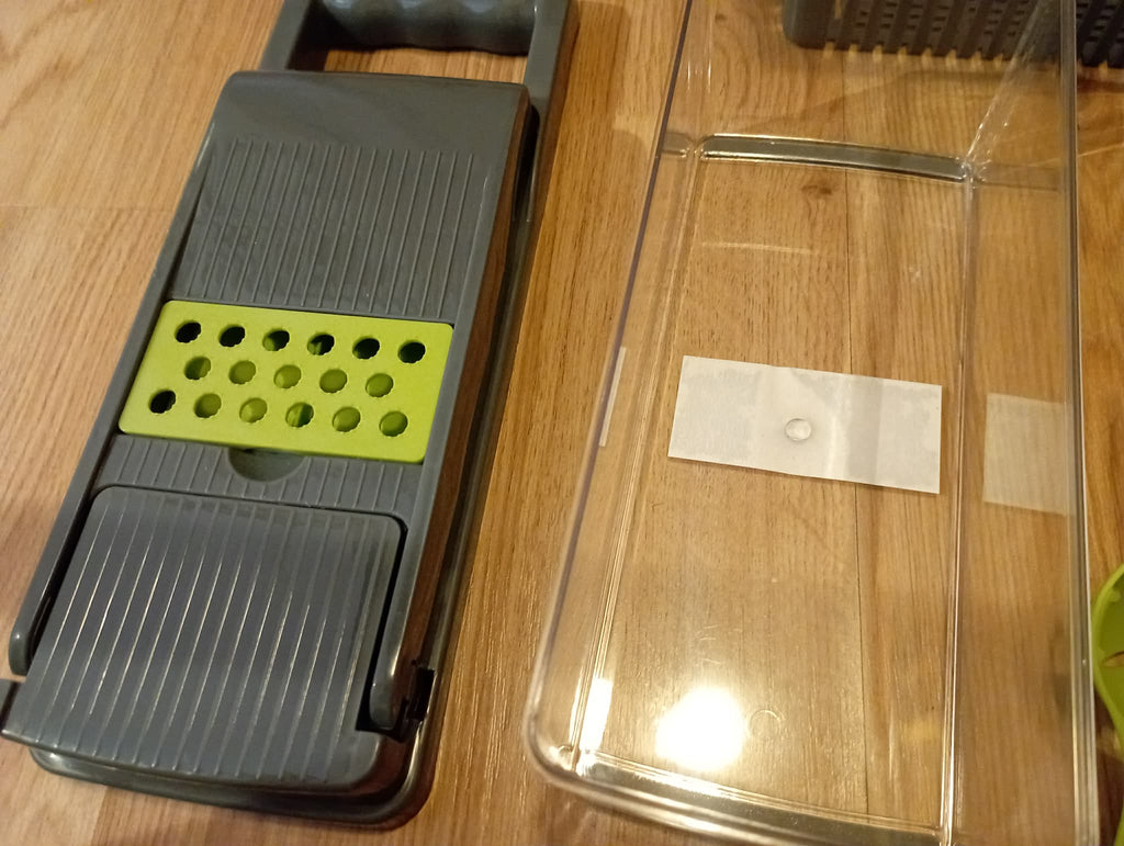 NEW 14 - in 1 Vegetable Chopper with container