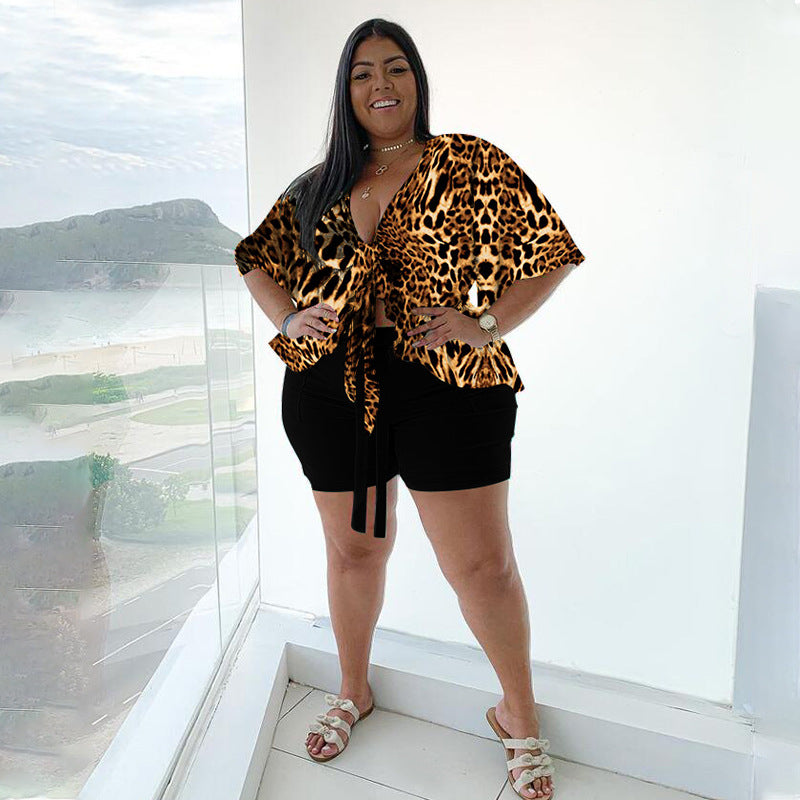 Women's Strappy Short-Sleeve Top And Printed Shorts Sports Set