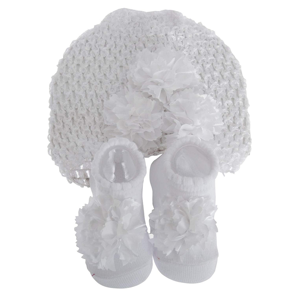 Nursery Time Baby Girls Hat And Booties Gift Set