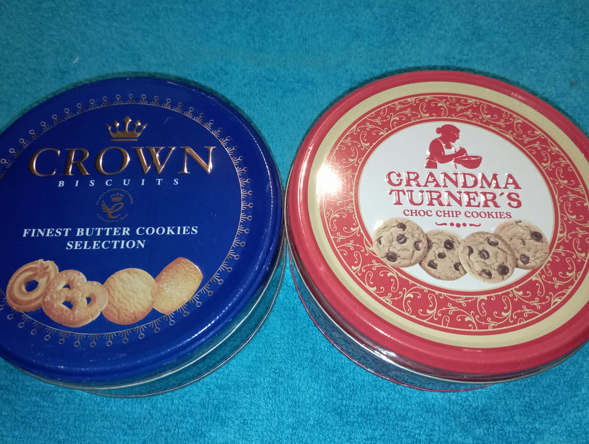 GRANDMA TURNER CHOC CHIP COOKIES 140G & CROWN BUTTER COOKIES SELECTION 140G