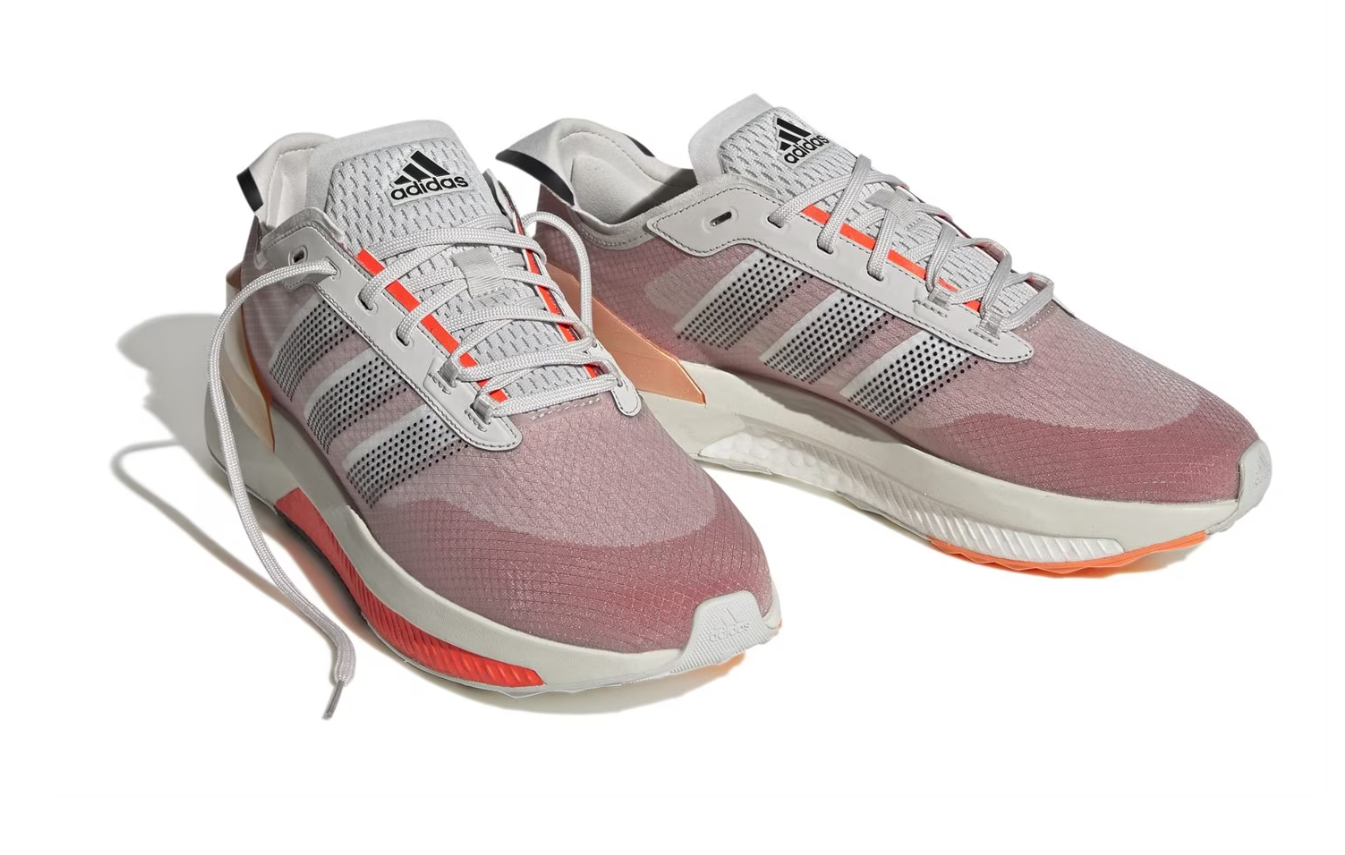 UK 8.5 Adidas AVRYN Sportswear Men’s Trainers with BOOST – EU 42.5
