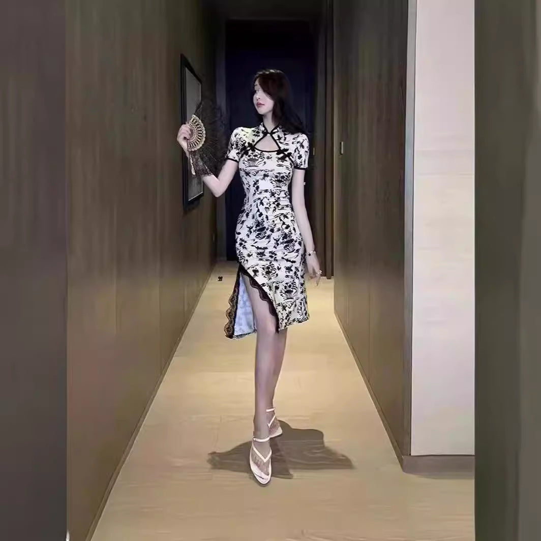Retro Fitted Waist Slimming Hip-Hugging Printed Dress