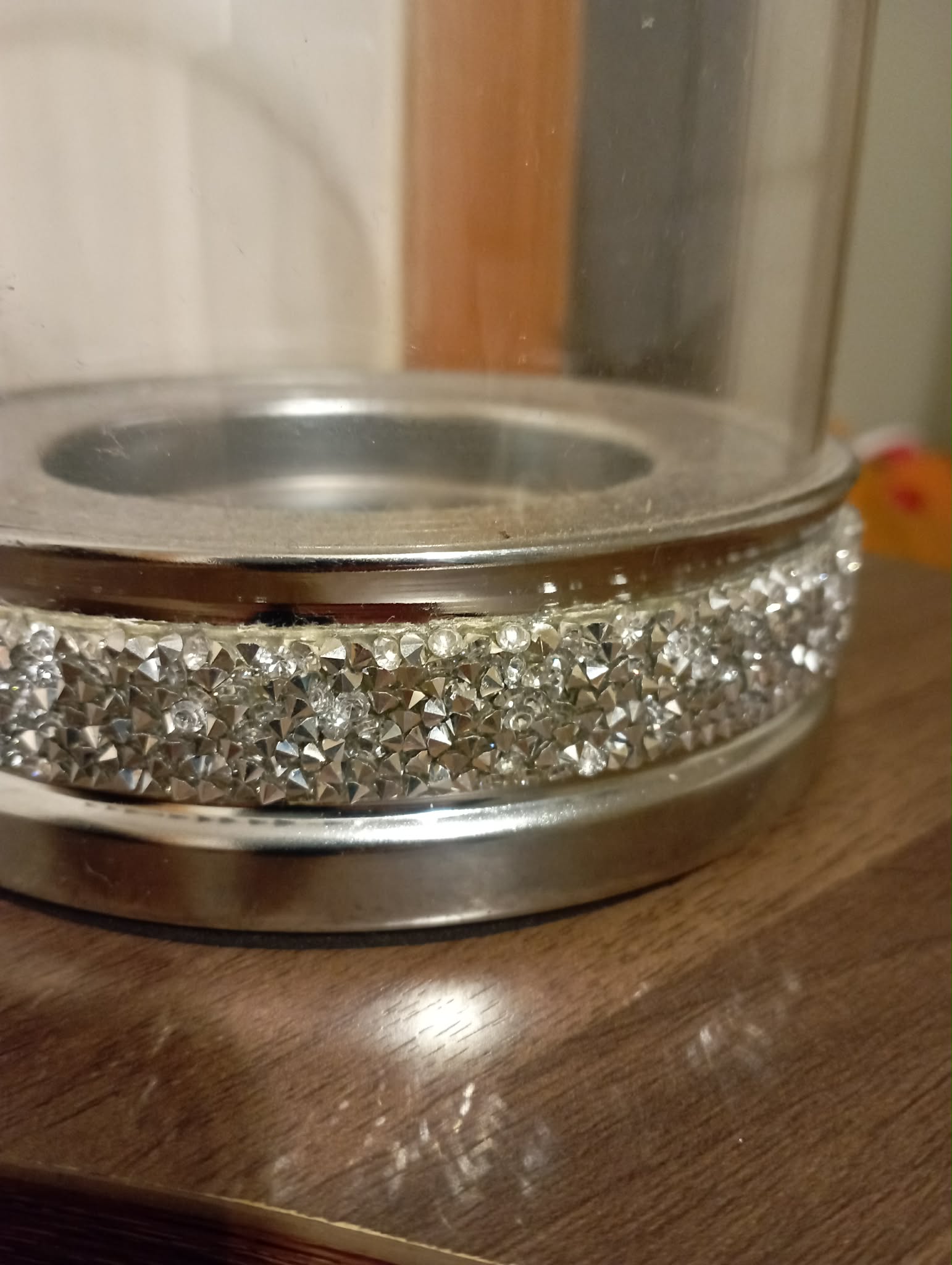 CANDLE HOLDER