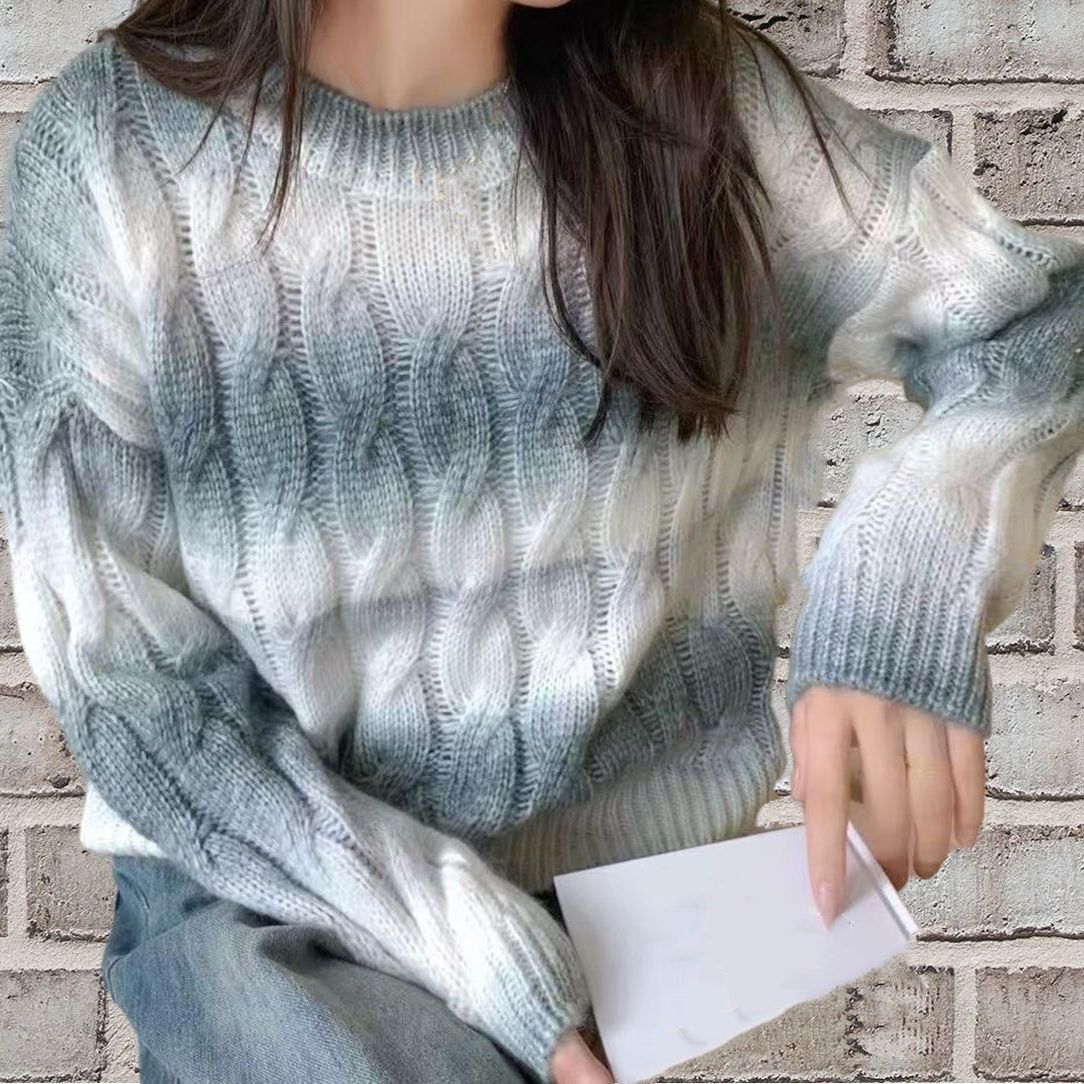 Fashionable Round-neck Sweet And Casual Sweater For Women