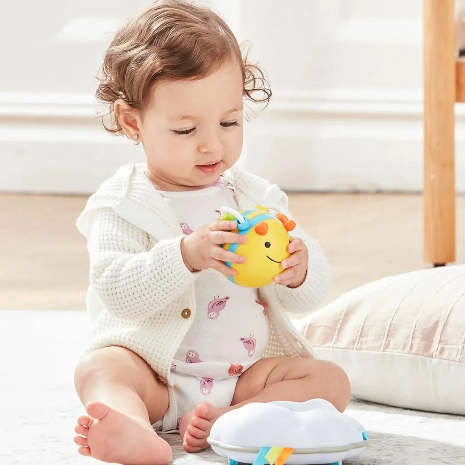 Skip Hop Explore & More Follow-Bee Crawl Toy