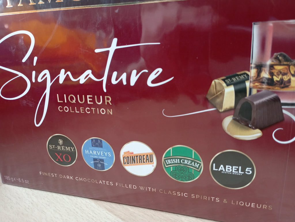 FAMOUS NAMES SIGNATURE LIQUEUR COLLECTION CHOCOLATES 185G