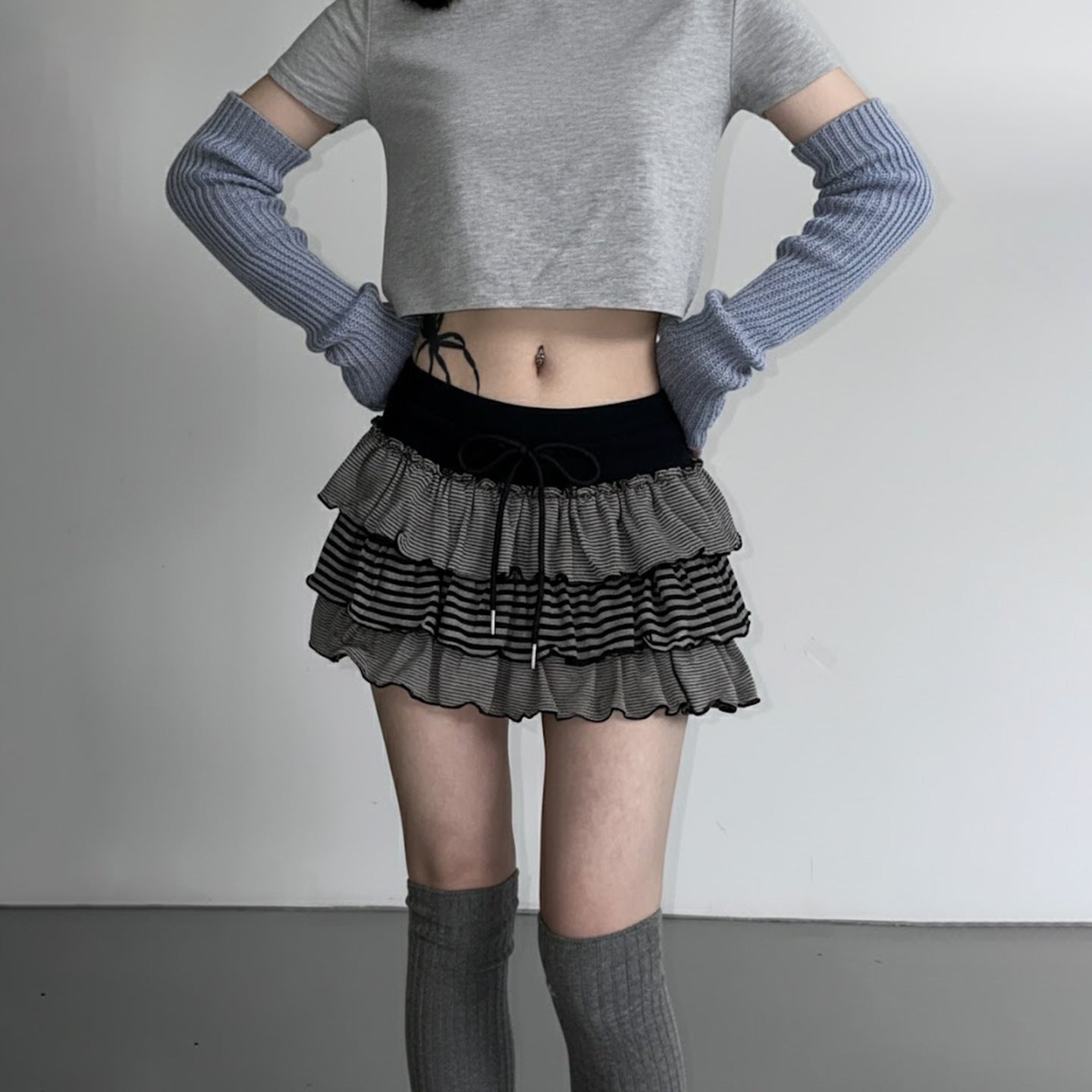 Contrast-color Striped Figure-flattering Layered Ruffle Cake Skirt
