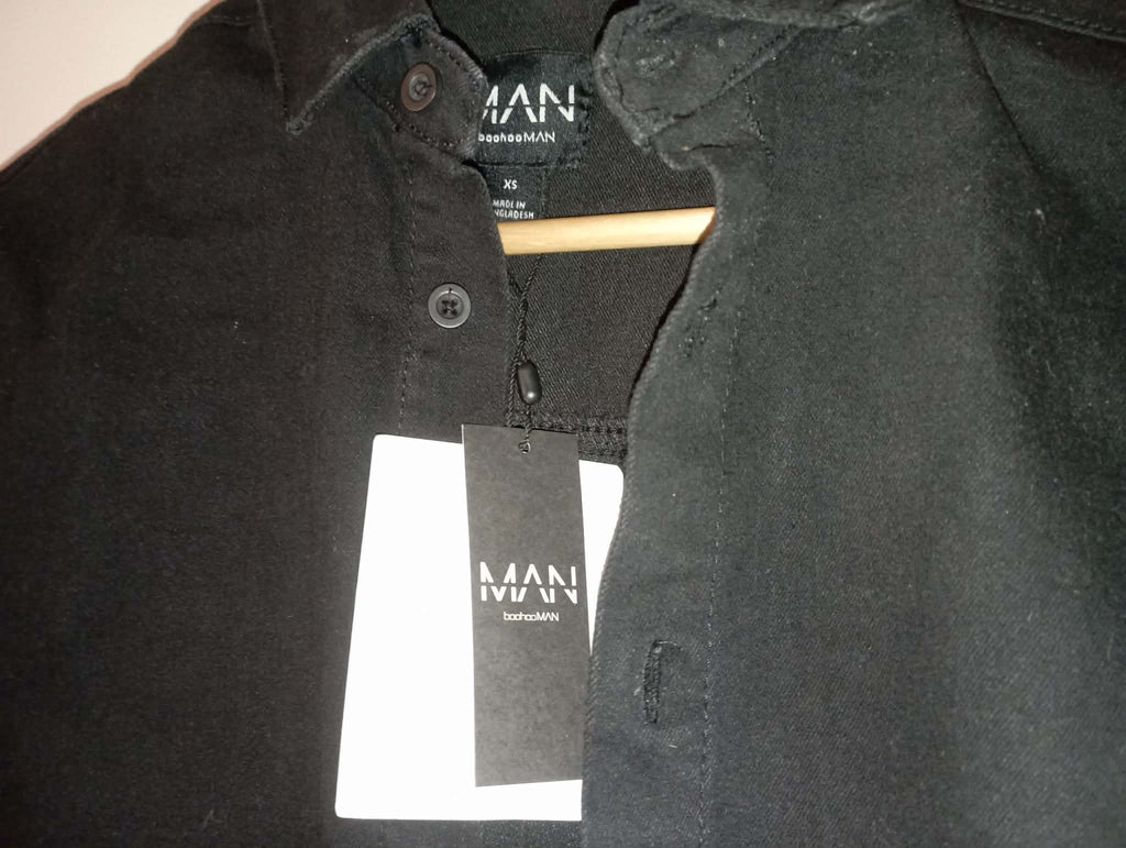 NEW with tag Men's Boohoo MAN Black Muscle Fit Denim Shirt (XS)