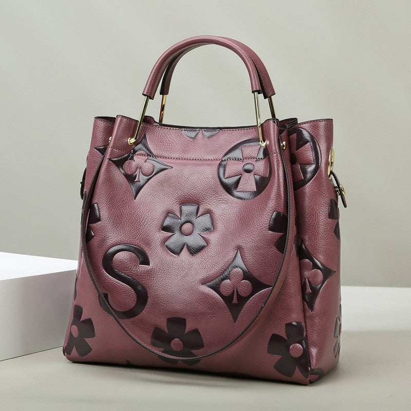 Fashionable And Simple Embossed Ladies Large-capacity Handbag