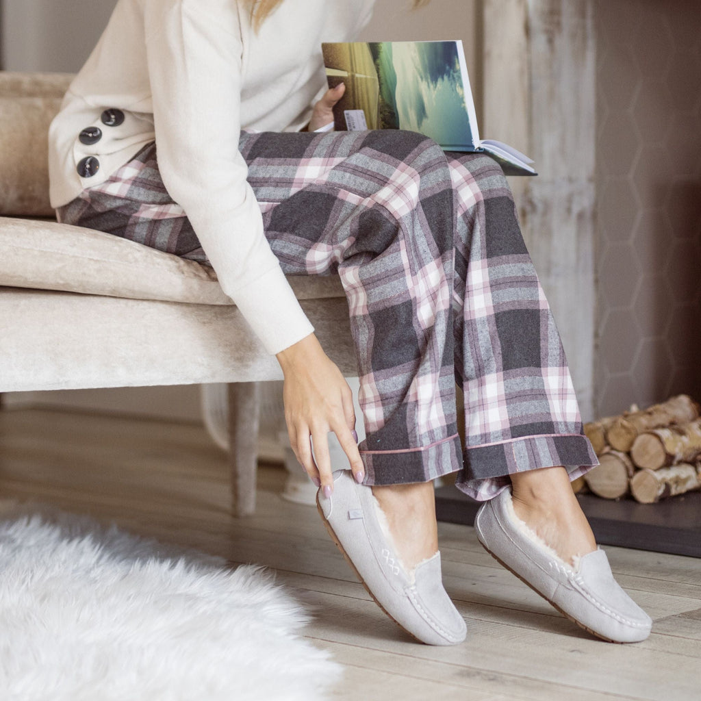 Ladies Fleece Lined Memory Foam Slippers for Winter