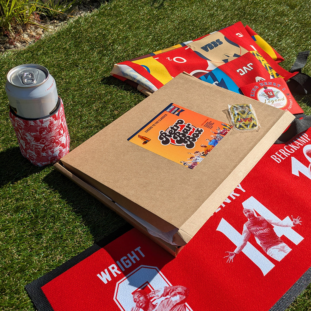 The Gooners Football Father's Day Bar Box | Retro Man-Cave Set