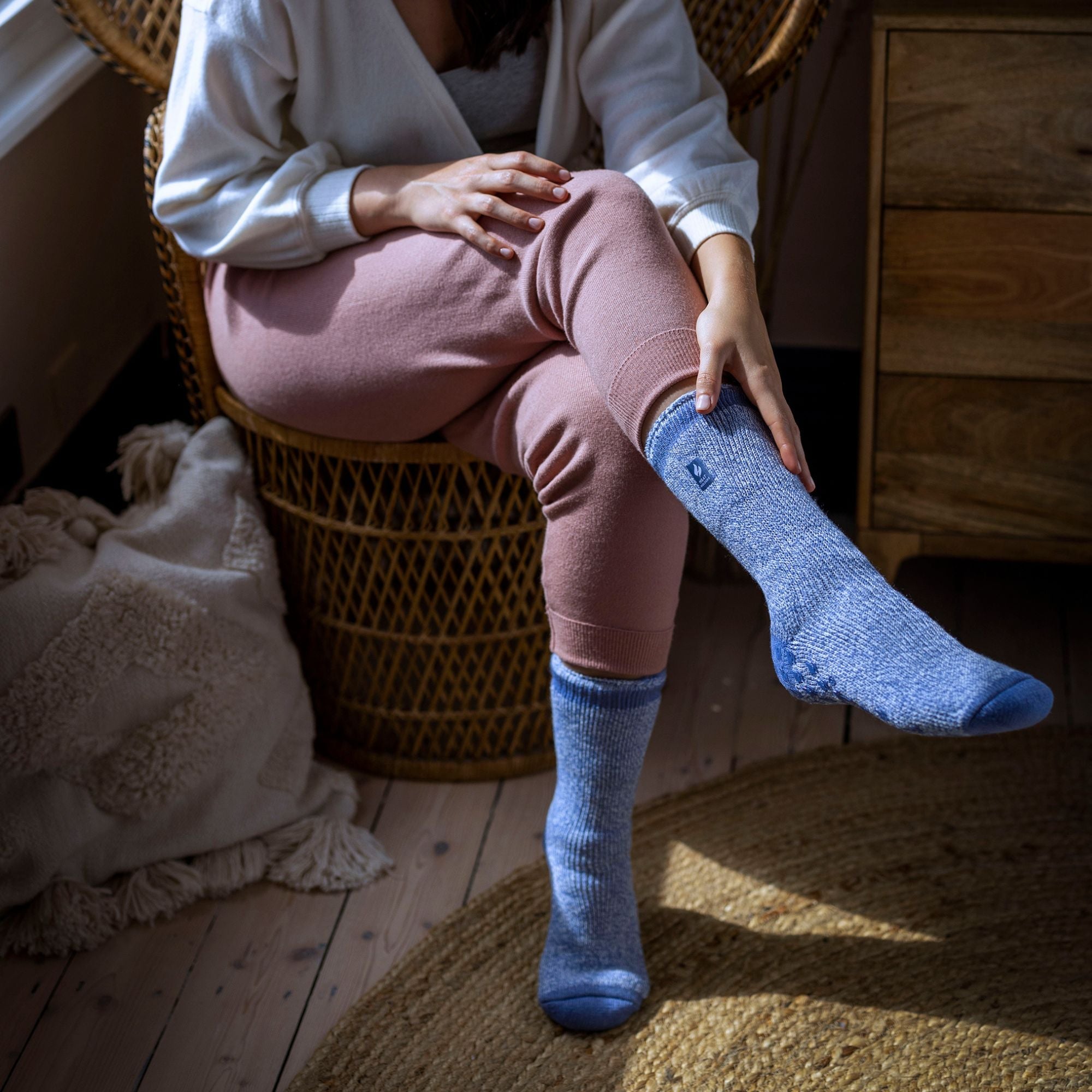 Ladies Extra Warm Fluffy Non Slip Thermal Slipper Socks