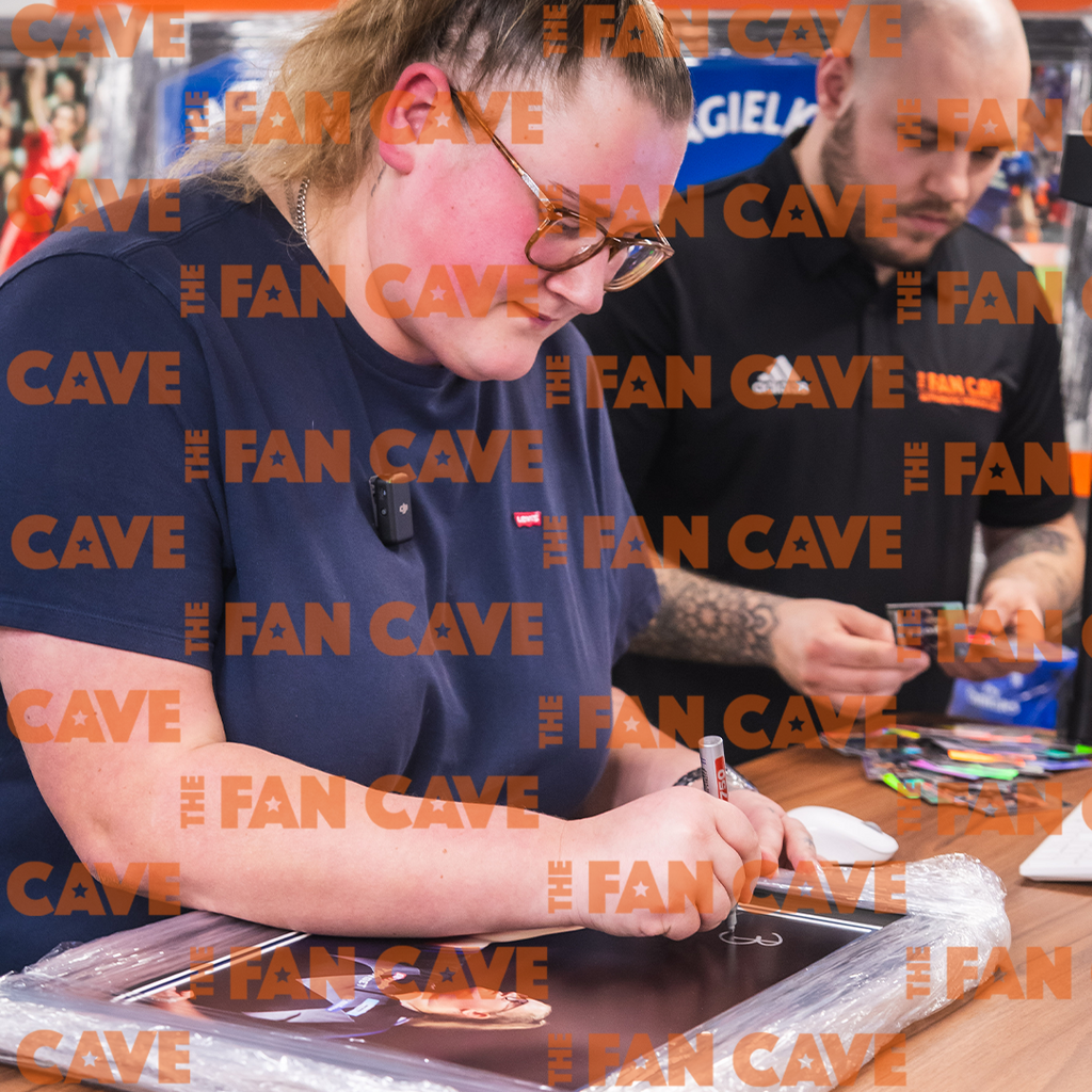 Beau Greaves Signed 16x12 Image Deluxe Mount