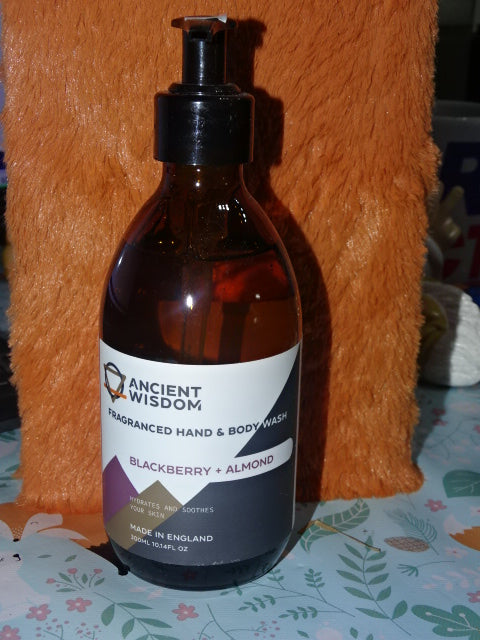 Fragranced Hand and Body Wash  Blackberry and Almond  300ml