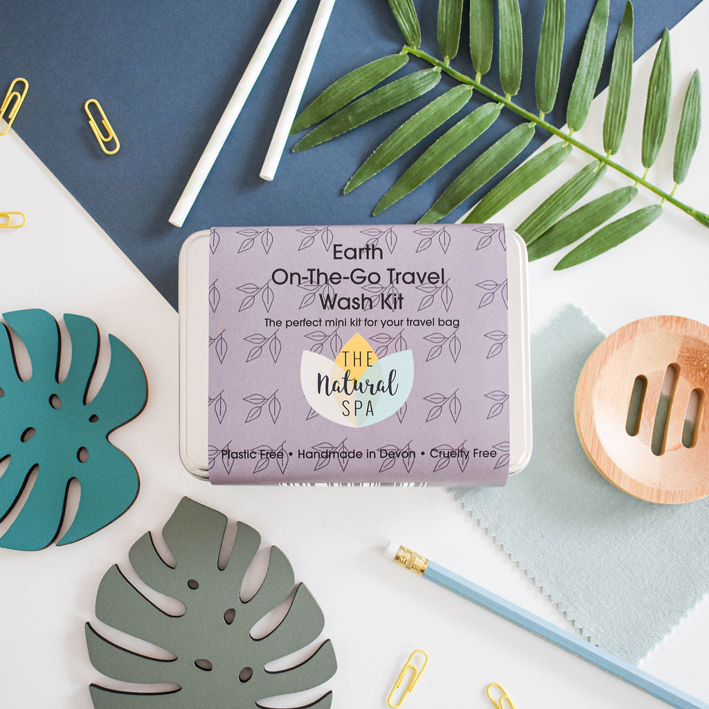 Earth Mini Reise-Waschset | Natürliches „On the Go“ Shampoo, Conditioner & Seifen-Set | Vegane, plastikfreie Haarpflege | Perfektes Reisegeschenk