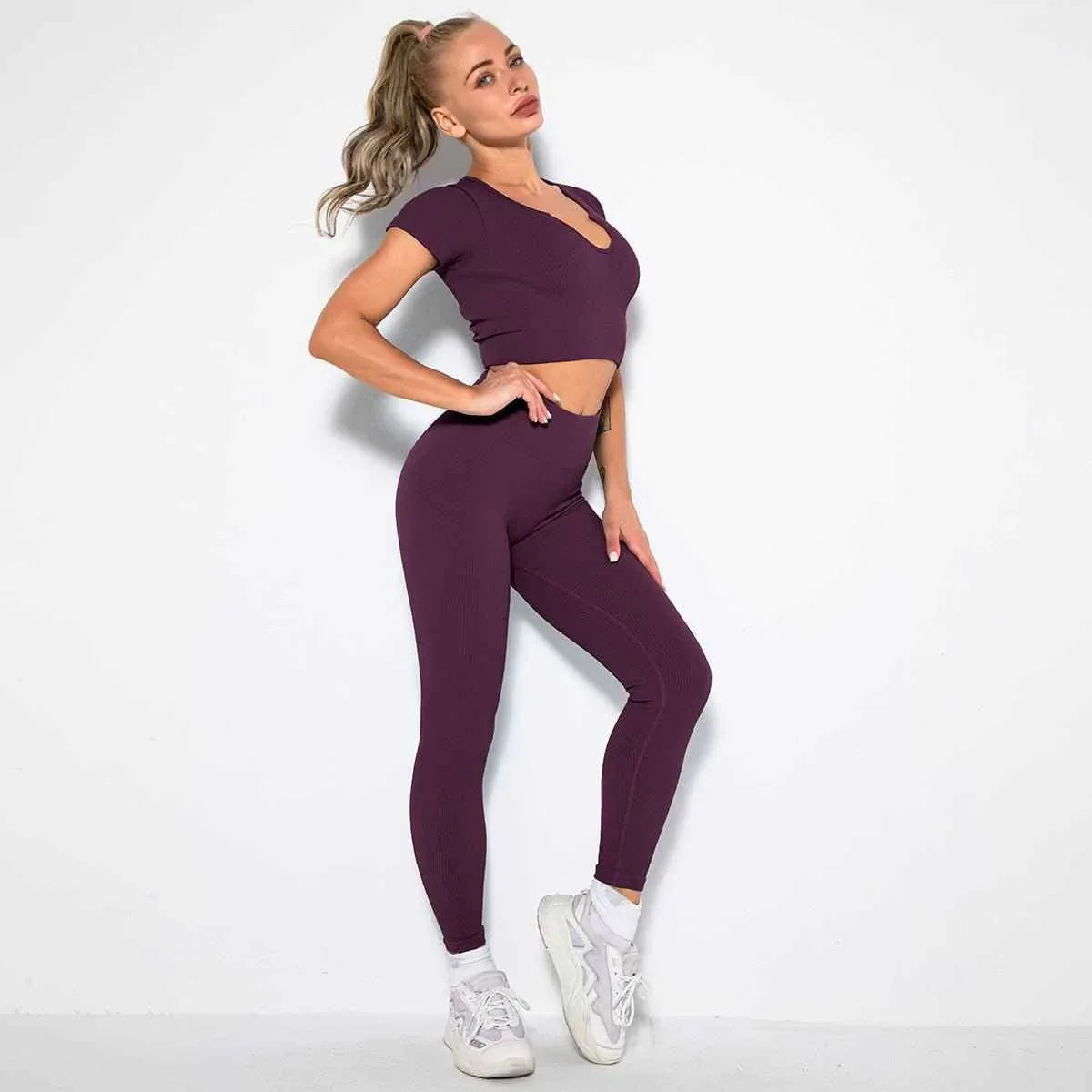 Seamless Sexy 2 Piece Active Wear Set - Women's U V Neck Gym Leggings & Top for Yoga & Fitness