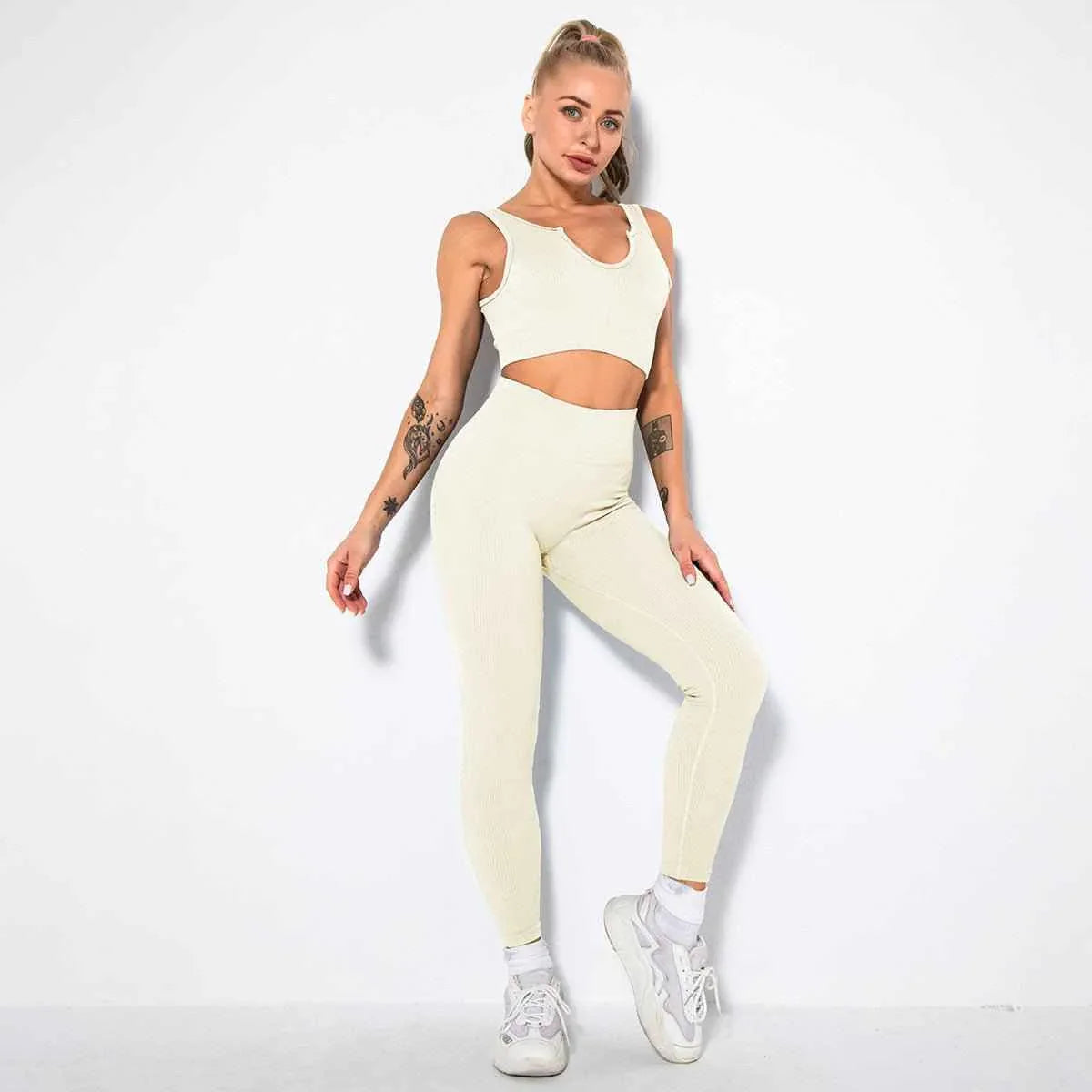 Seamless Sexy 2 Piece Active Wear Set - Women's U V Neck Gym Leggings & Top for Yoga & Fitness