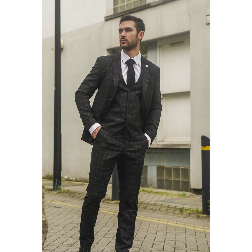 IM3 - Men's Black Checked Tailored Fit Suit