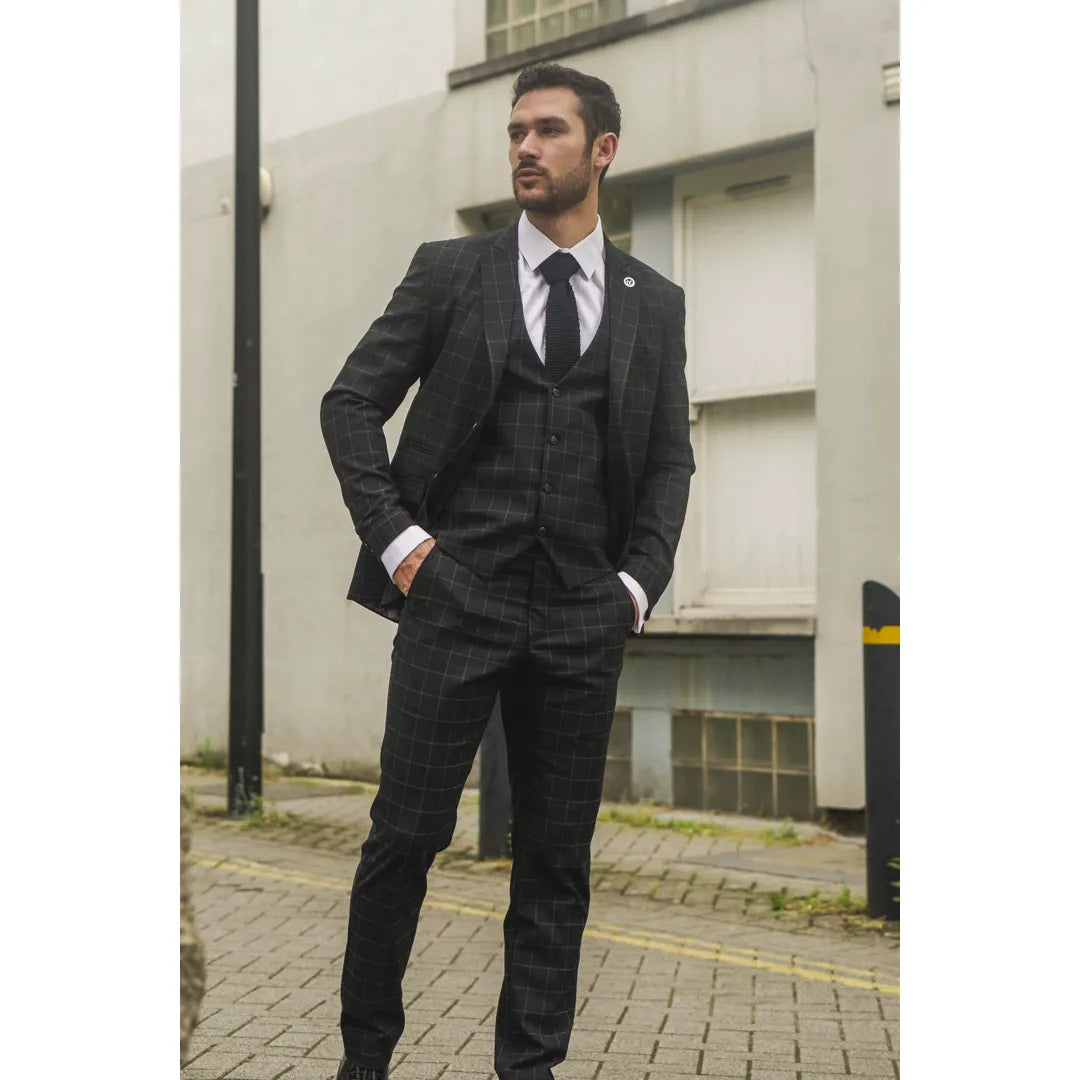 IM3 - Men's Black Checked Tailored Fit Suit