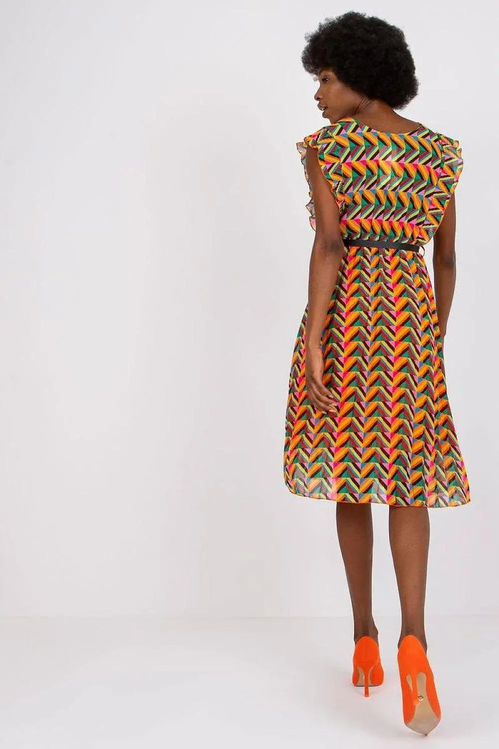 Italy Moda Pleated summer dress for many occasions, with short ruffle sleeves.