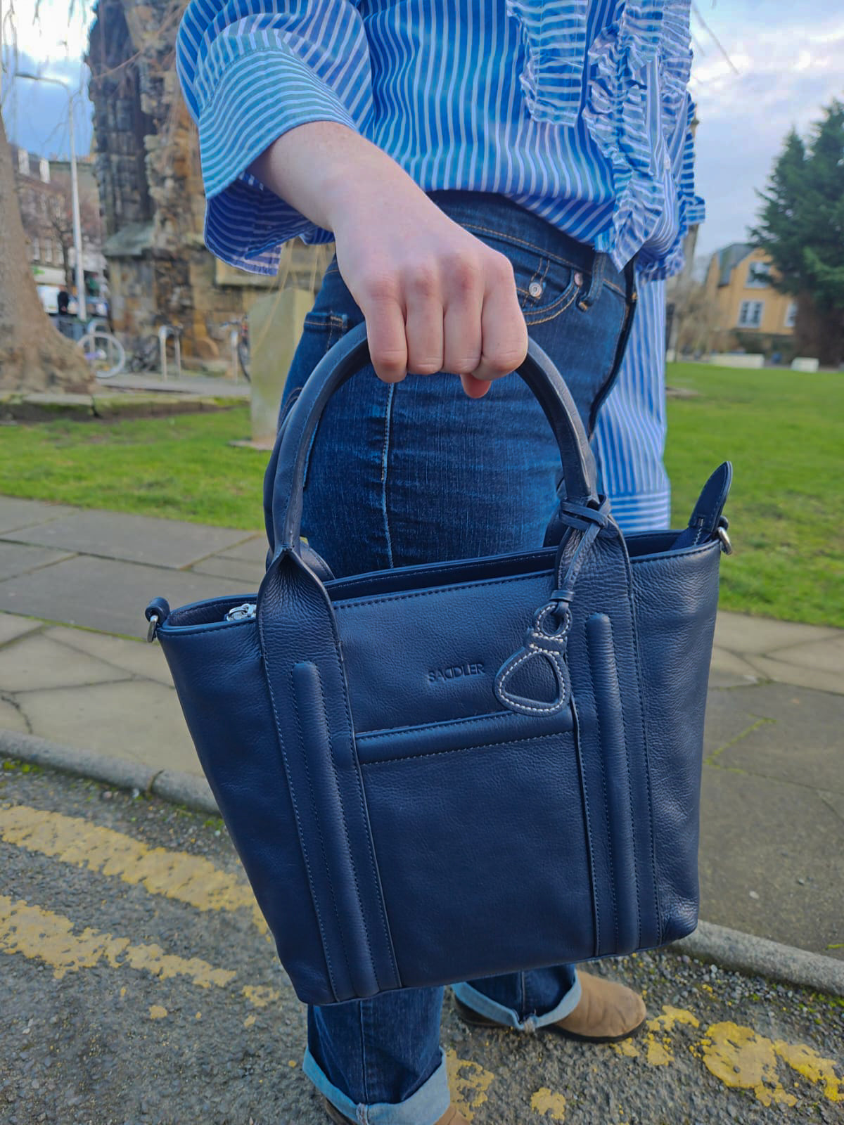 "Patricia" Leather Handbag for Women by Saddler – Stylish, Versatile & Practical Design