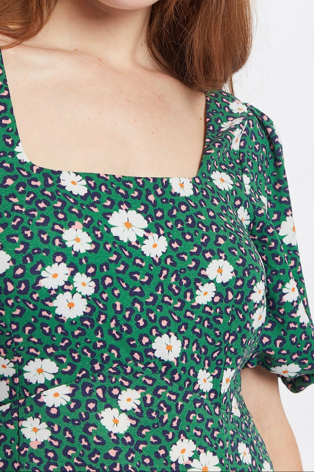 Louche Nadine Roaring Daisy Print Square Neck Balloon Sleeve Midi Dress - Green