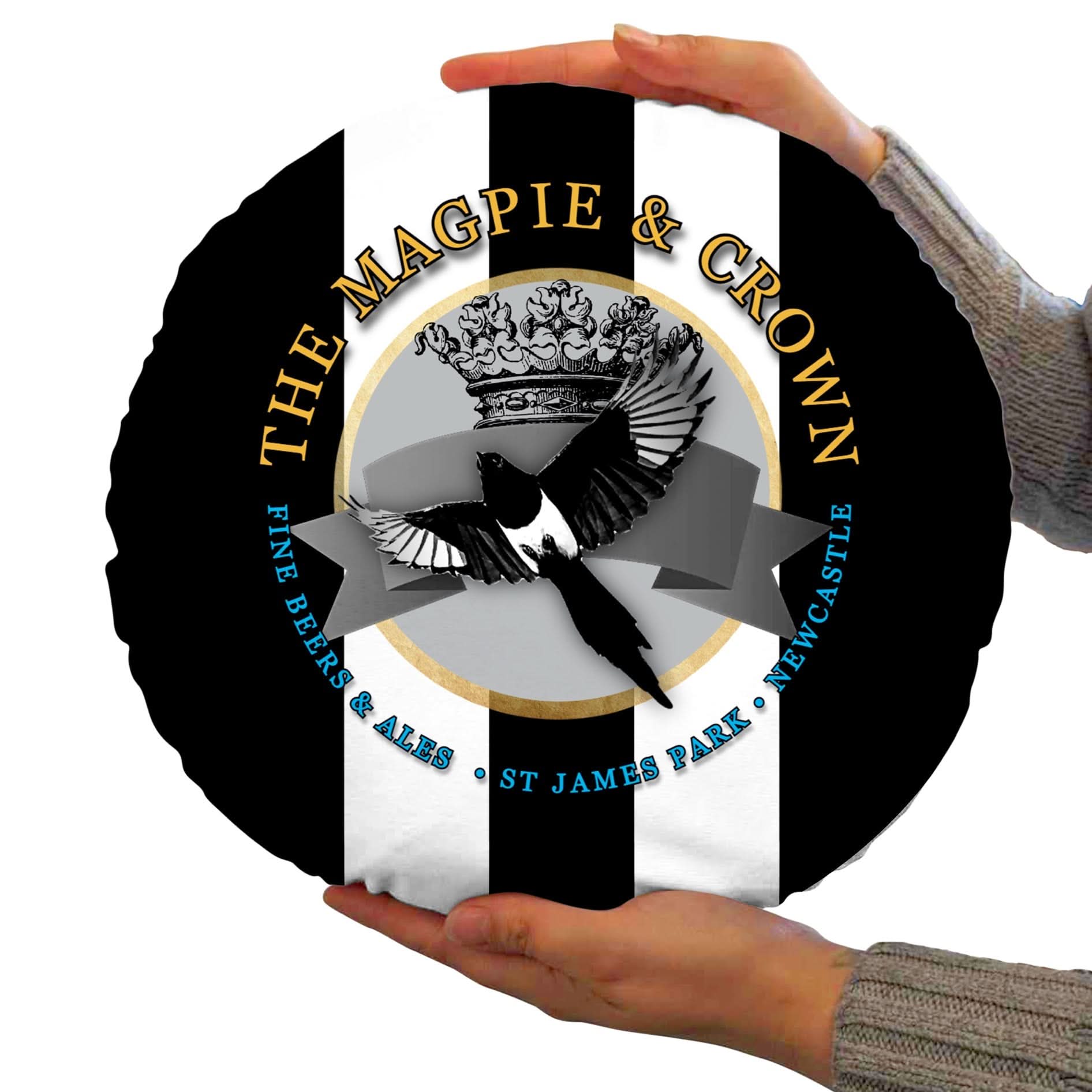 Newcastle Magpie - Football Legends - Circle Cushion 14"