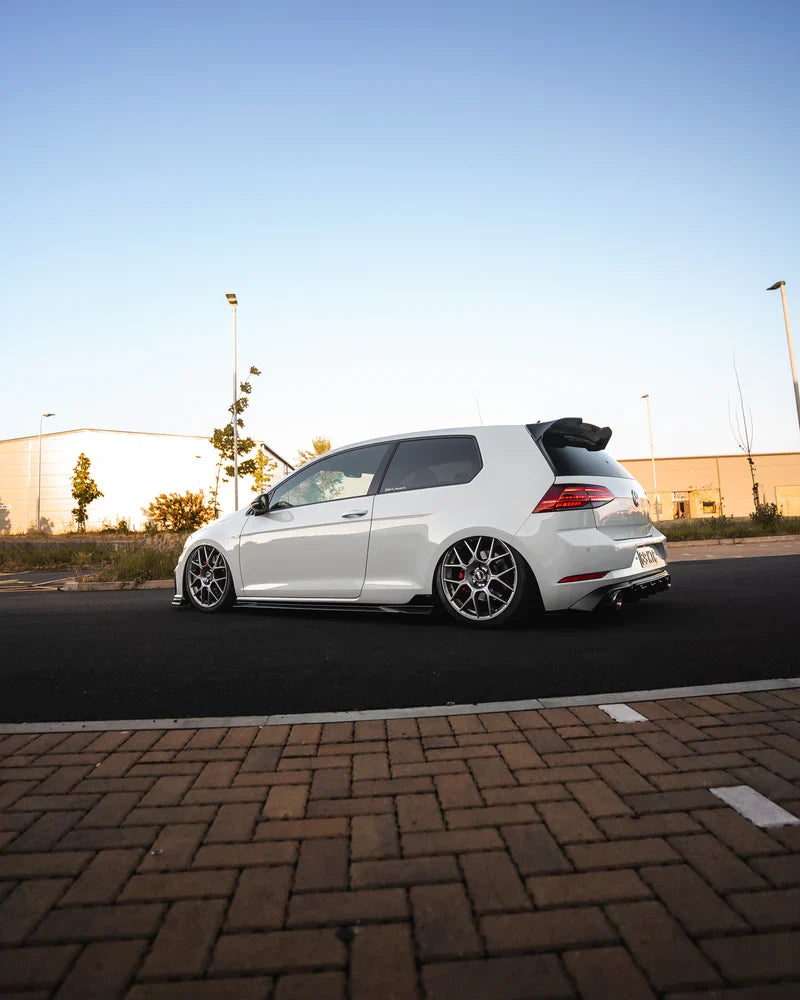 VW GOLF R & GOLF GTI MK7 / MK7.5 EVO-1 GLOSS BLACK SIDE SKIRTS BY ZAERO (2014-2020)
