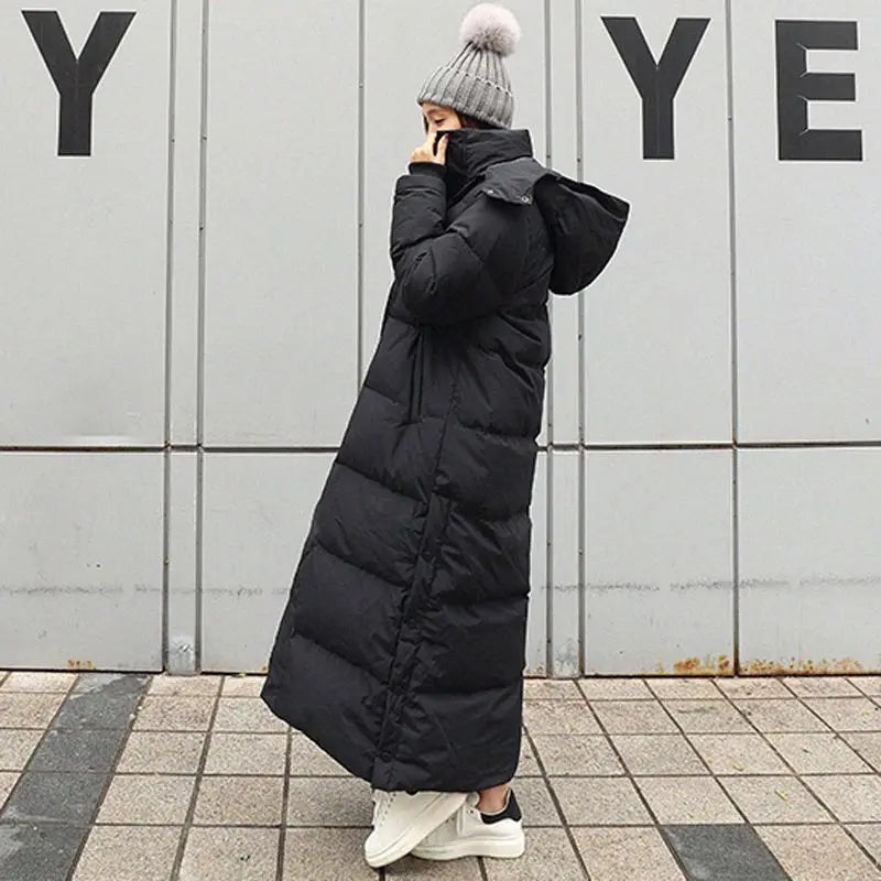 Women's Thickened Padded Cotton Parka Over-The-Knee Long Black down Coat Winter Warm Fashion Zipper Closure Slim Fit Female Jacket