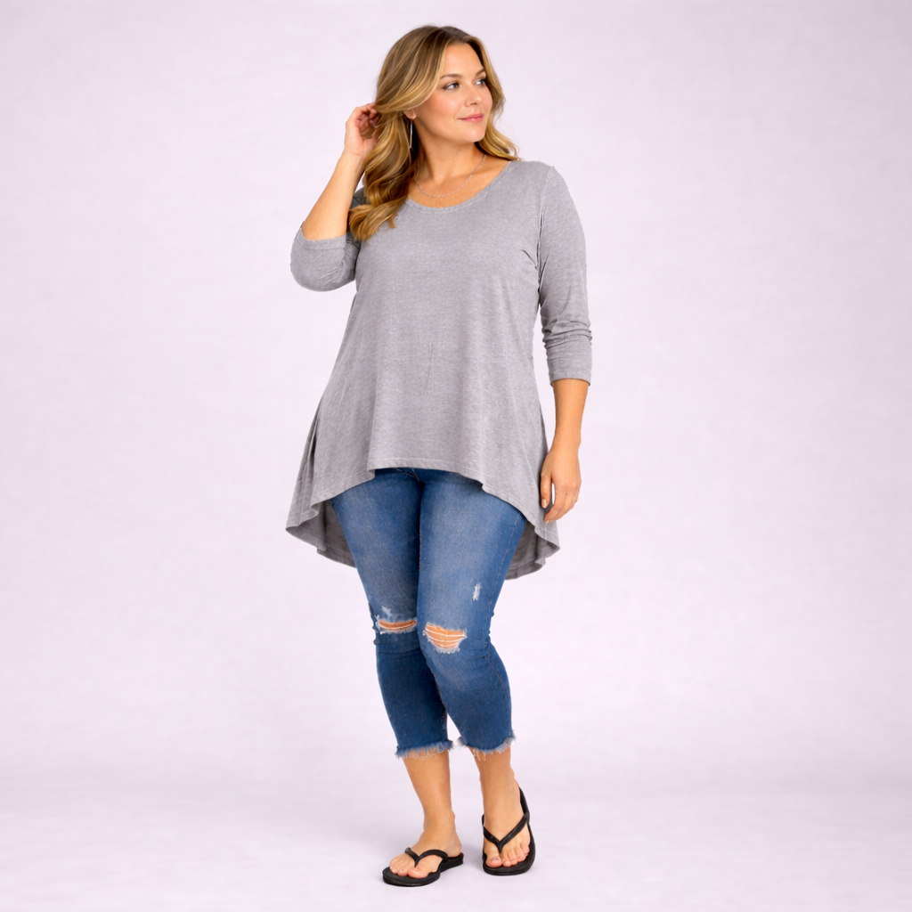 Plain 3/4 Sleeve Dipped Hem Top