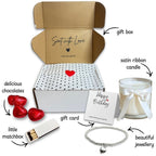 Small Best Dog Mum Gift Hamper | Bracelet, Chocolates & Candle
