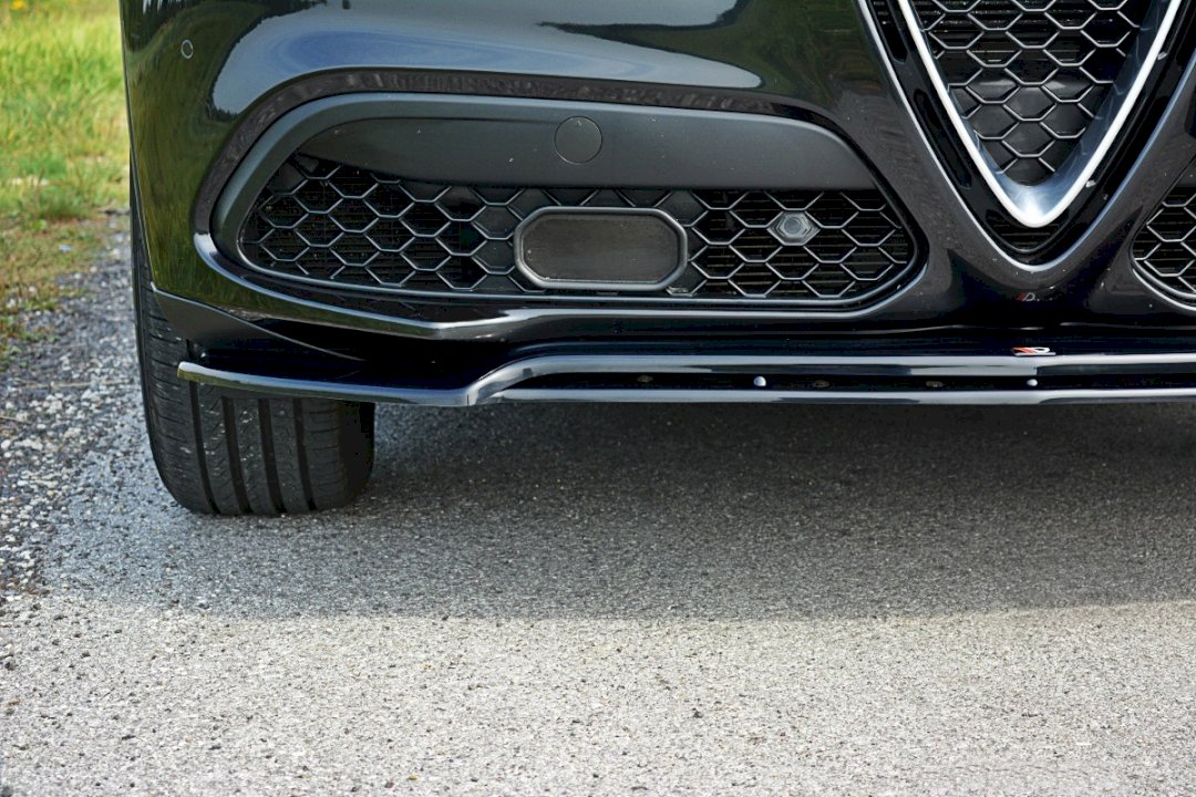 Maxton Design - FRONT SPLITTER V.2 ALFA ROMEO STELVIO (2016-2020)