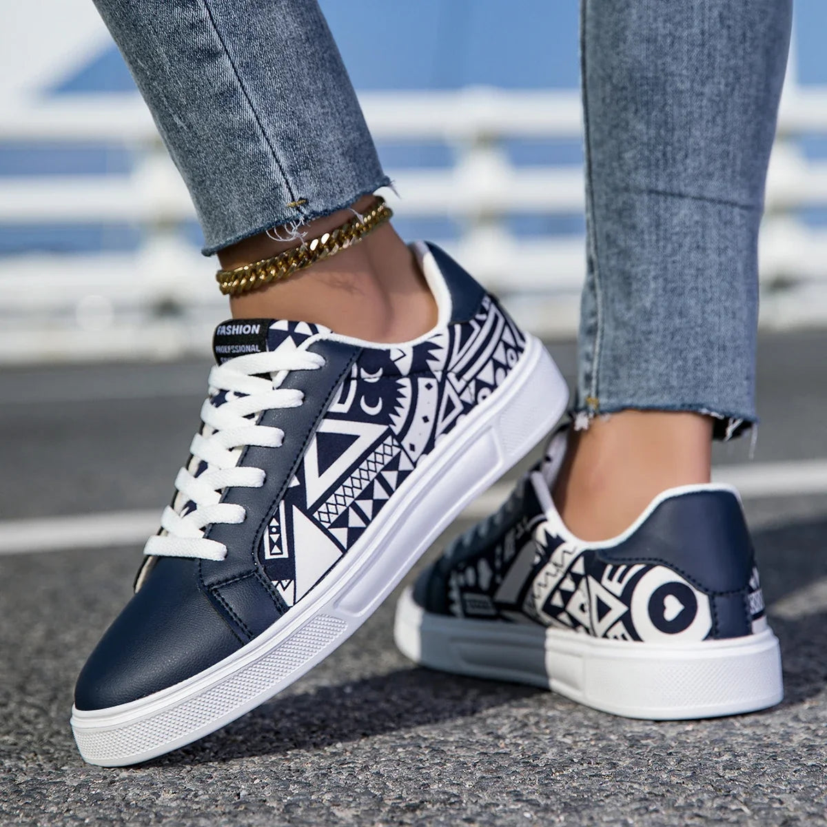 Unisex Casual Graphic Print Trainers Sneakers Lightweight Colourful Shoes
