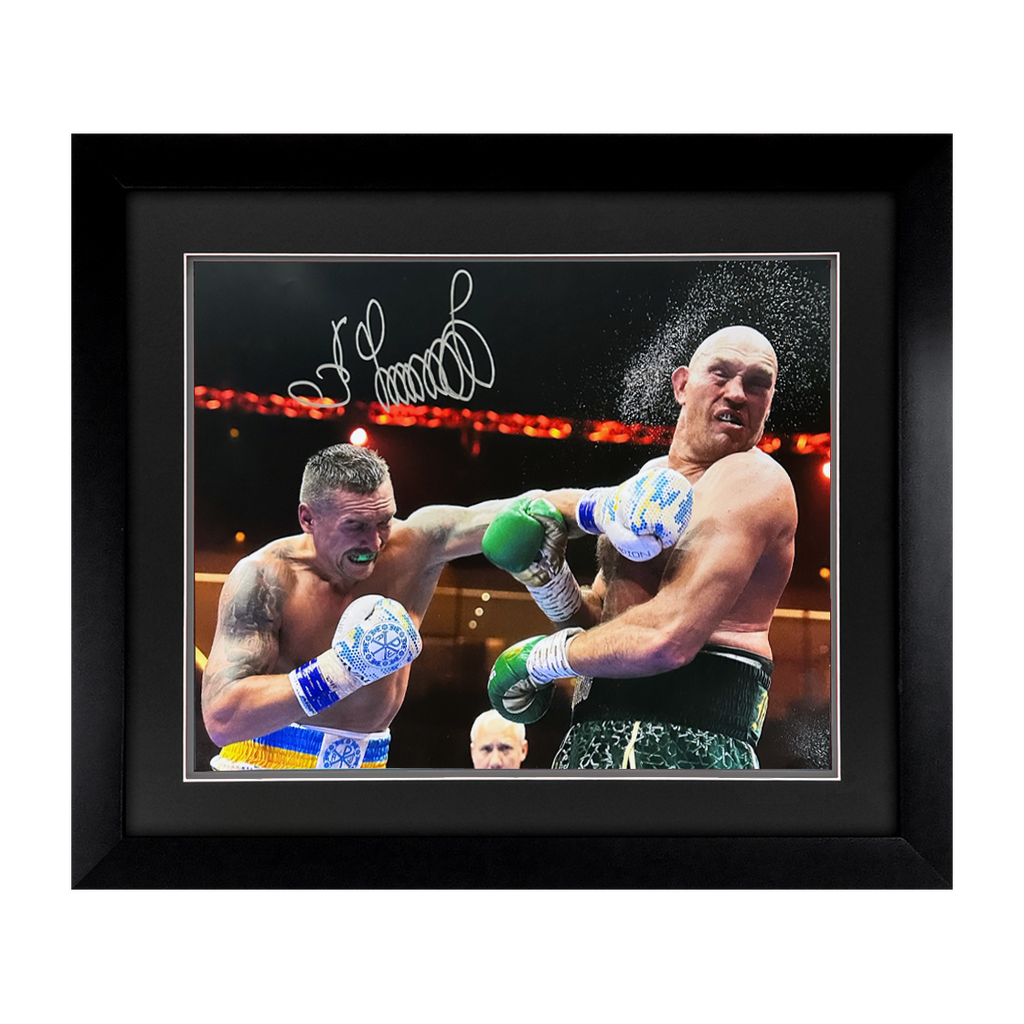 Oleksandr Usyk Signed 20x16 Deluxe Mount Frame