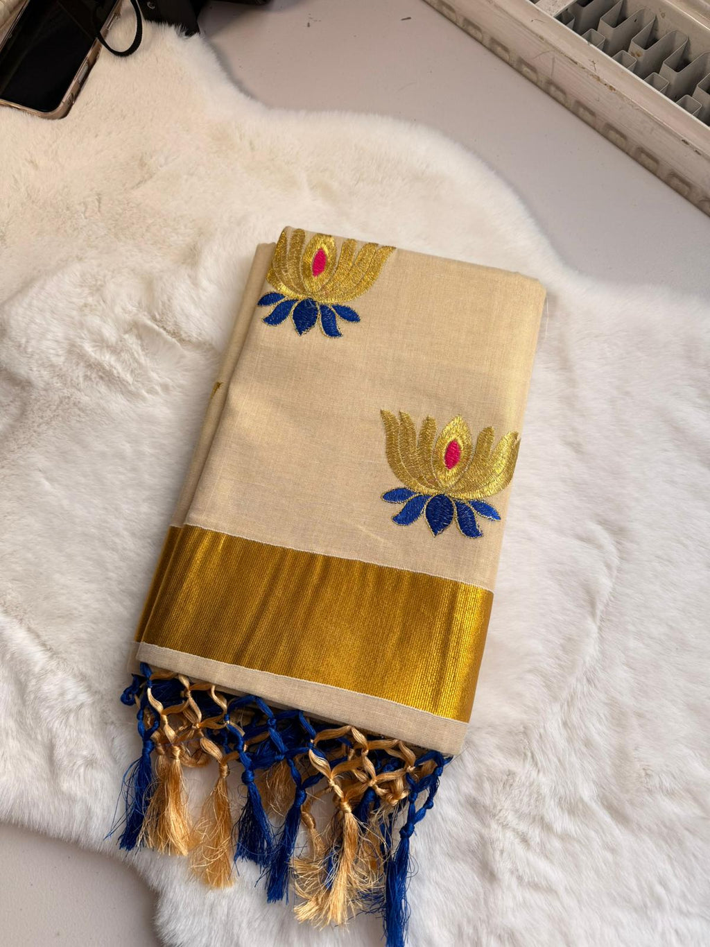 Royal Lotus Kerala Kasavu Saree – Sapphire Bloom Edition