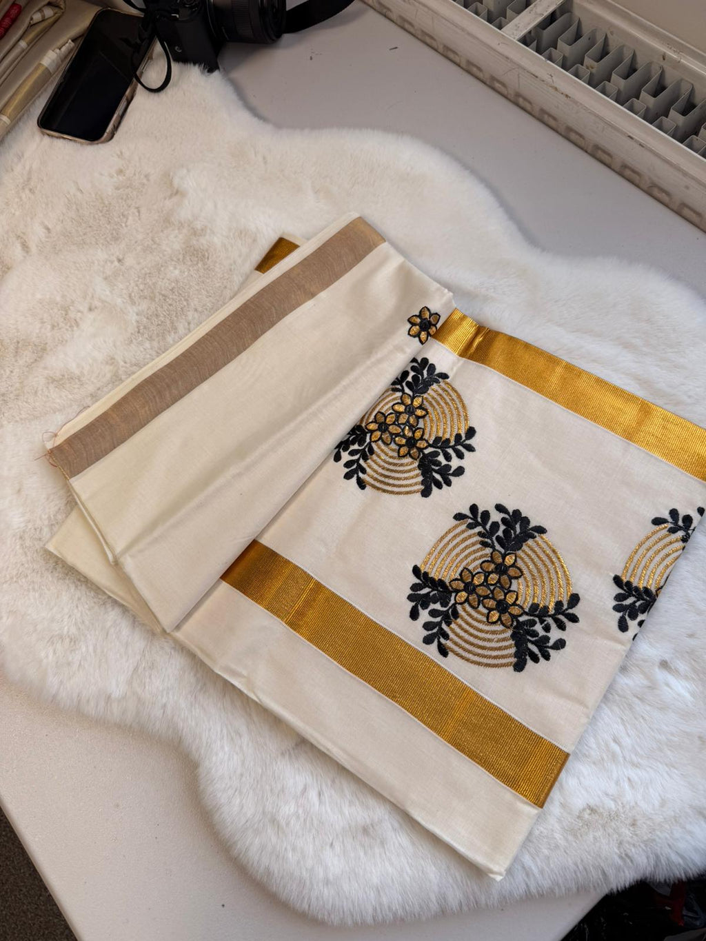 Midnight Bloom Kerala Kasavu Saree