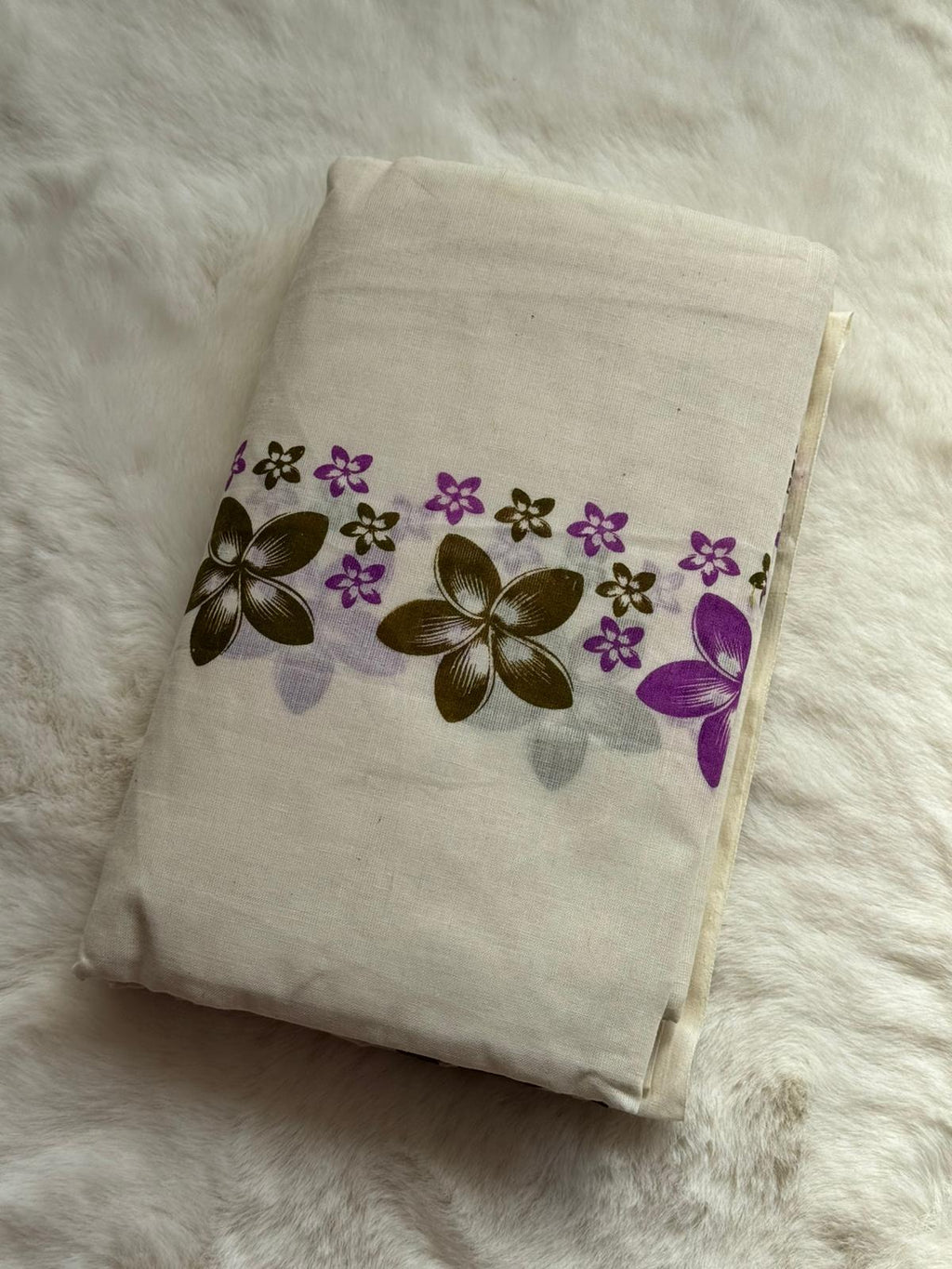 Premium Kerala Floral Set Mundu with Matching Blouse Piece – Purple Bloom Design