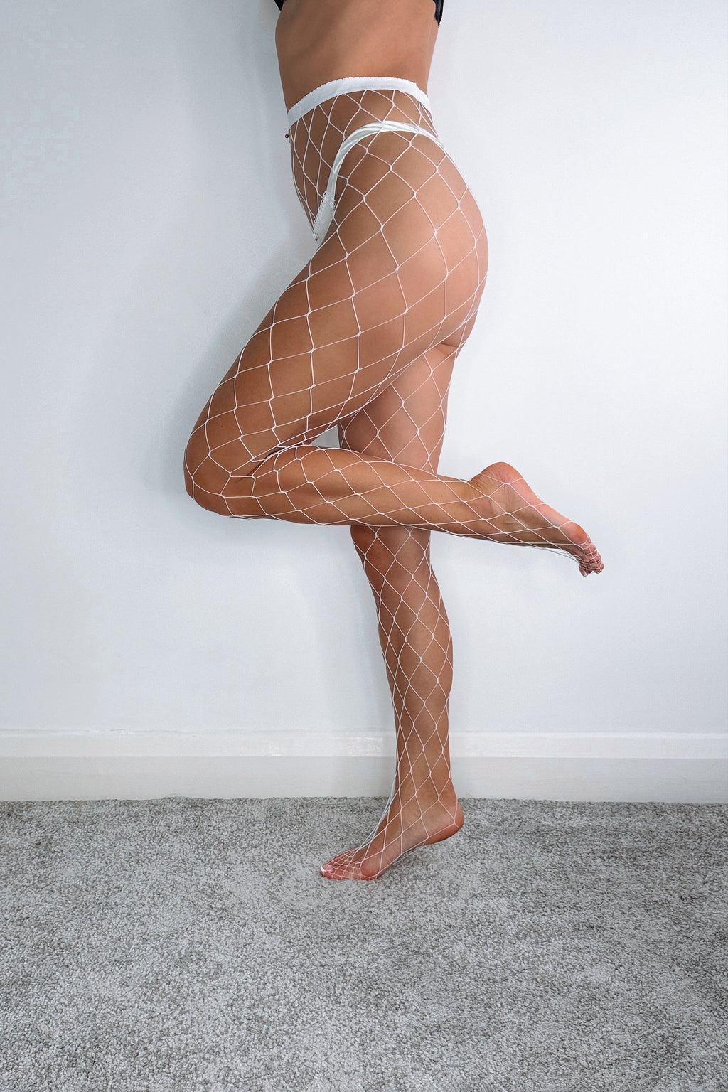 Large Net Fishnet Tights