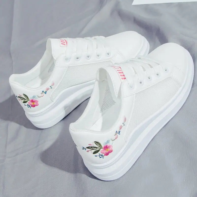Womens Casual Floral Trainers White Flower Breathable Lace-Up Embroidered Shoes