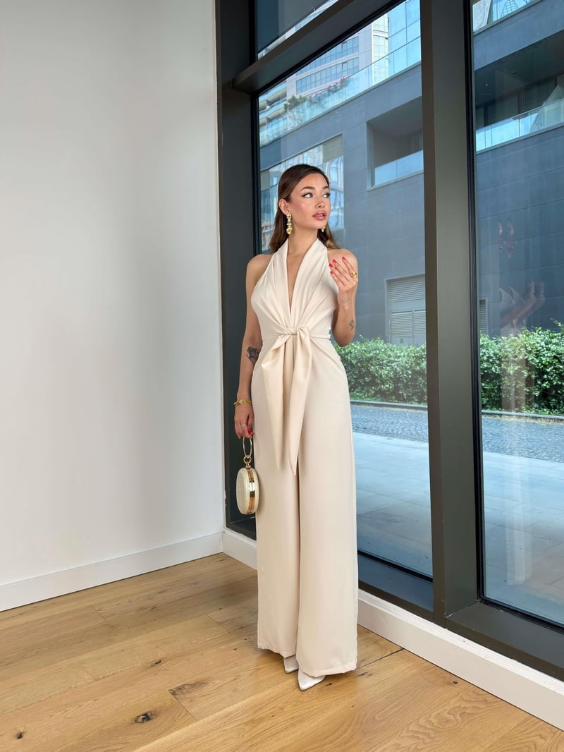 Neck-strap Lace-up Sleeveless Waist-cinching Top Sexy Jumpsuit