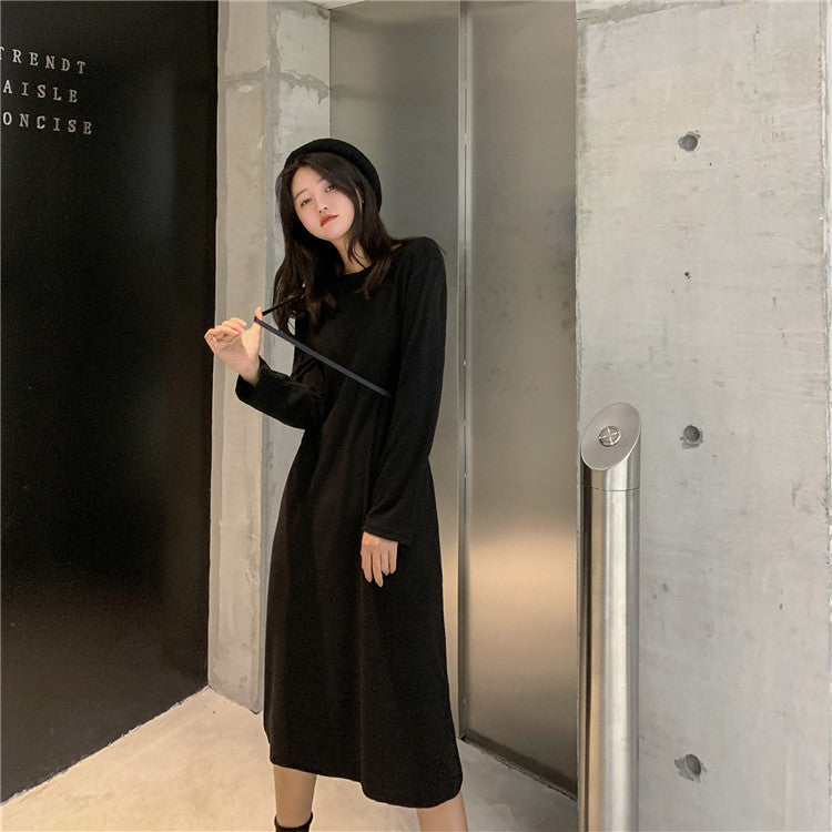 Loose-fitting Figure-flattering Long-sleeved Straight-cut Solid-color Dress