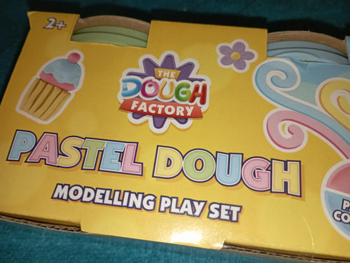 4 PACK PASTEL DOUGH MODELLING PLAY SET
