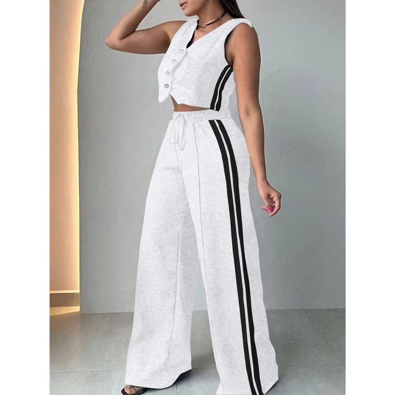 Fashionable Sleeveless Cropped Pants Suit With Pockets