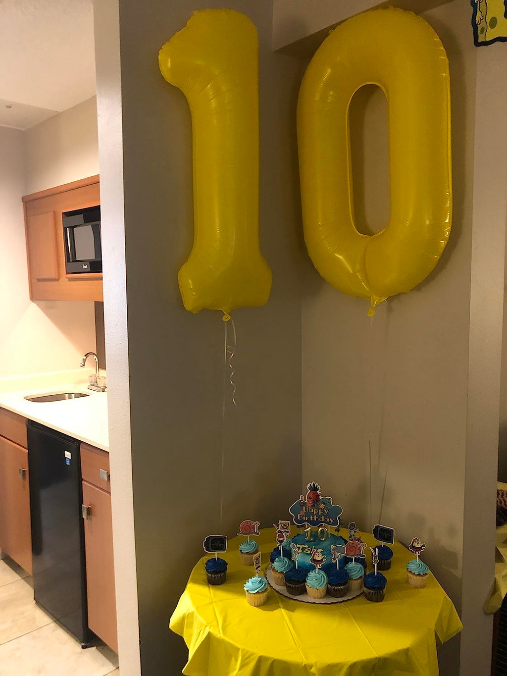 Argthjy 40-Inch Number Balloons – Yellow Foil Numeral 0 for Birthdays, Anniversaries, Baby Showers