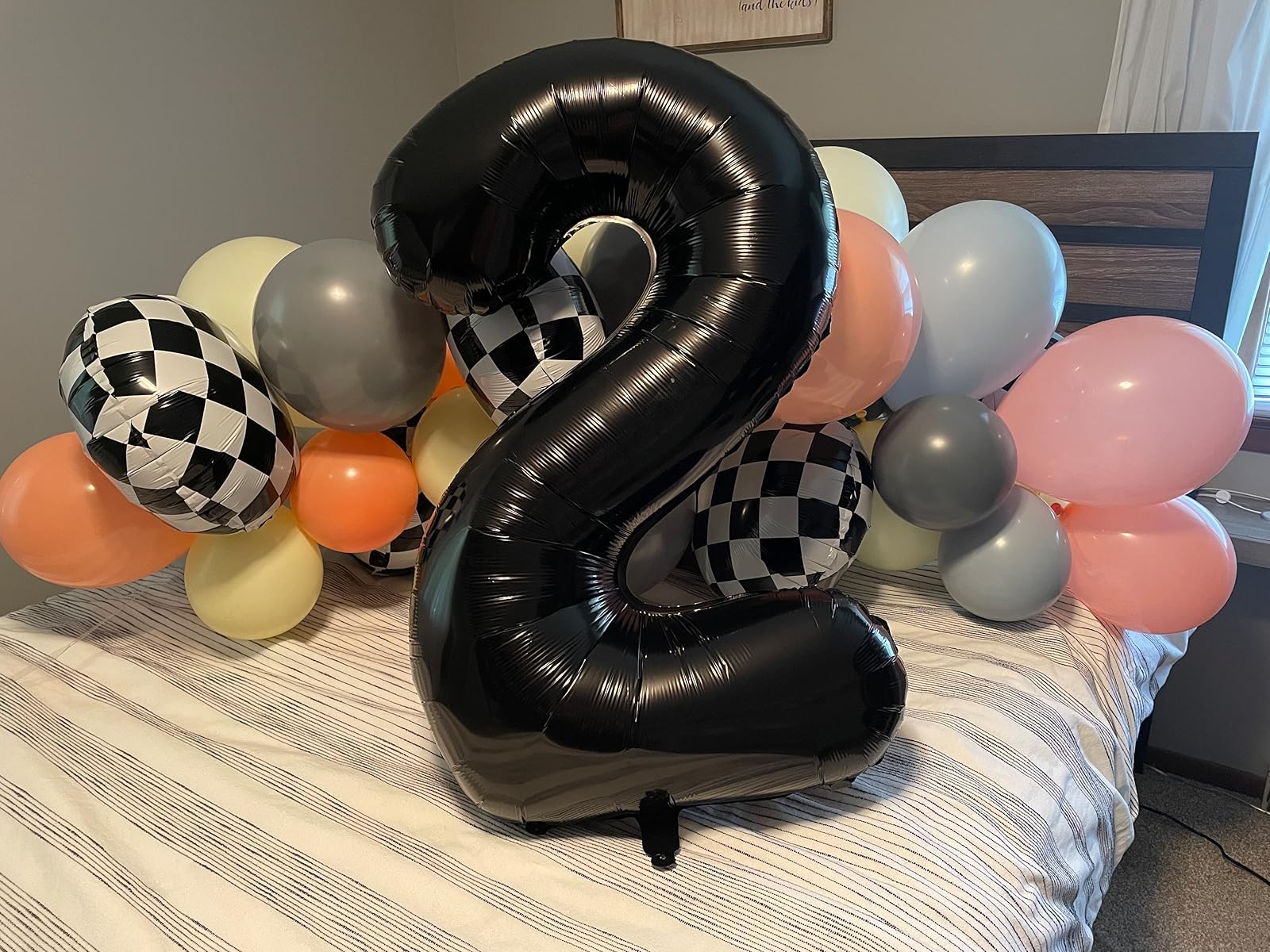 Argthjy Black 2026 Number Balloons – 40-Inch Foil Balloons for Birthdays, New Year & Graduation