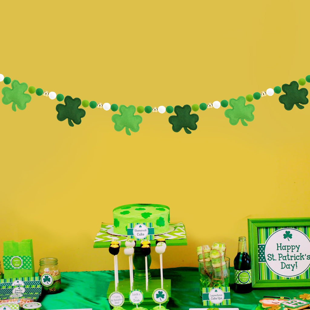 Arosche St Patrick's Day Felt Pompom Banner – Pre-Assembled Shamrocks & Gold Beads