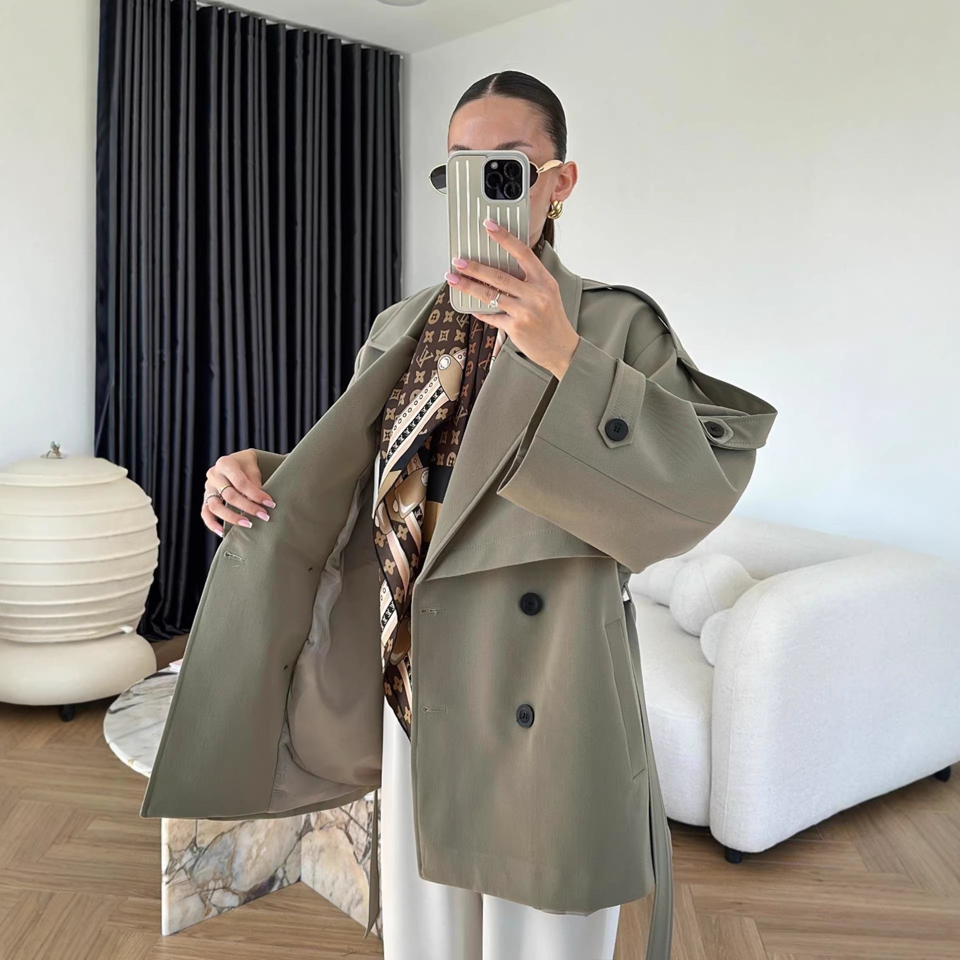 Turn-down Collar Fitted Waist Figure-flattering Elegant Single-breasted Trench Coat