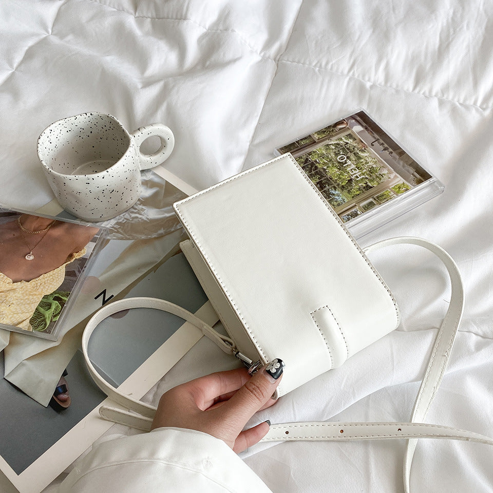 Fashion All-match  Socket Mobile Phone Bag