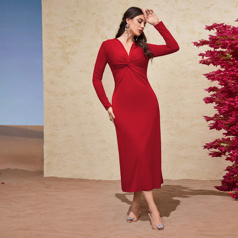 French-style Elegant Dress For Autumn And Winter VneckFigurehugging Slimming Red Midi Skirt