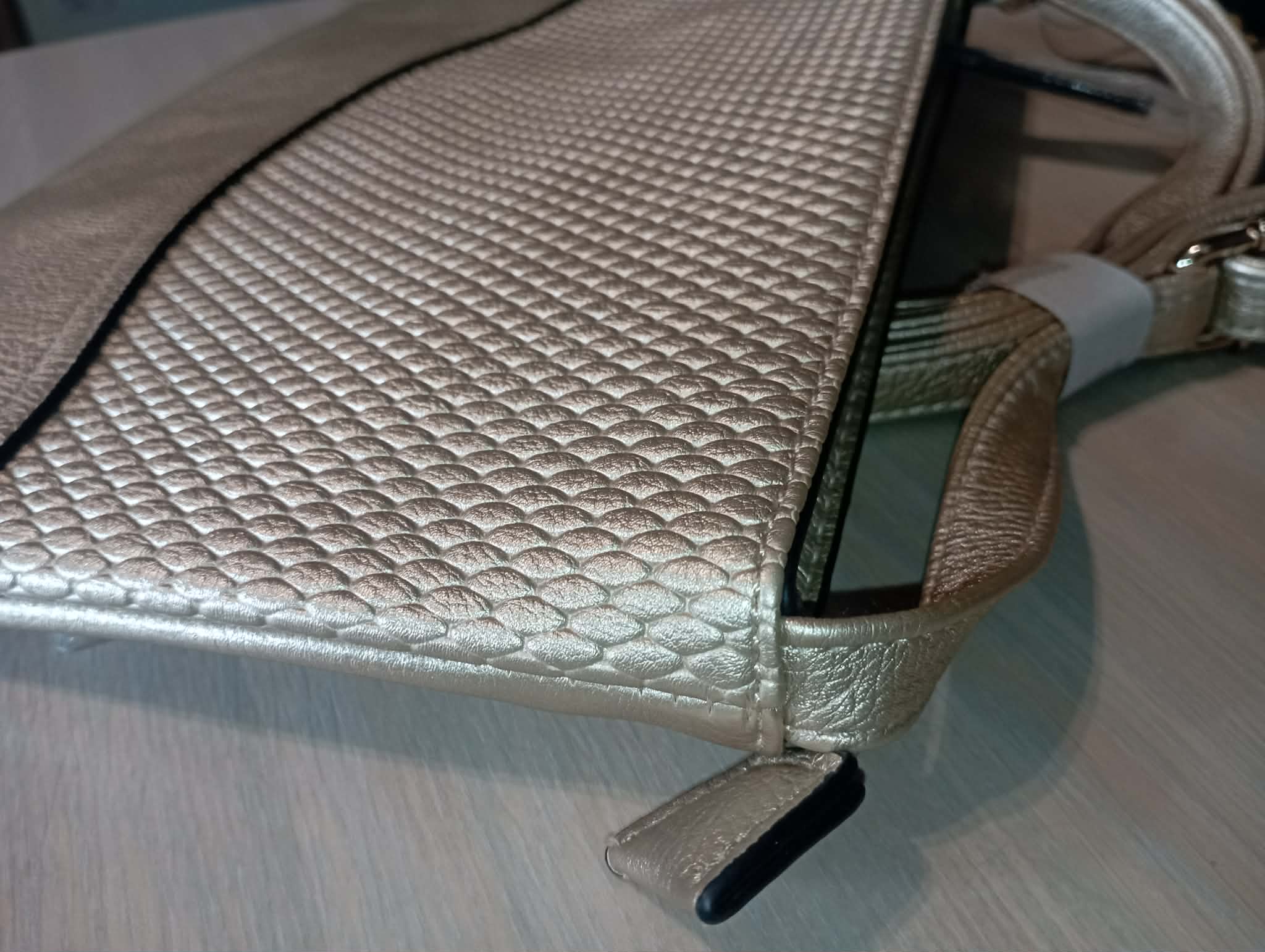 WOMEN'S ALLESSANDRO GOLDEN BAG (NEW)
